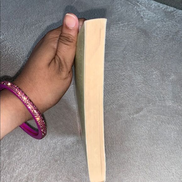 Money Magic Book by Deborah L. Price, signed by her. Preloved - Picture 4 of 7